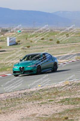 media/Feb-18-2023-Alfa Club (Sat) [[3177814e76]]/Intermediate and Novice/Session 2 (Turn 6)/
